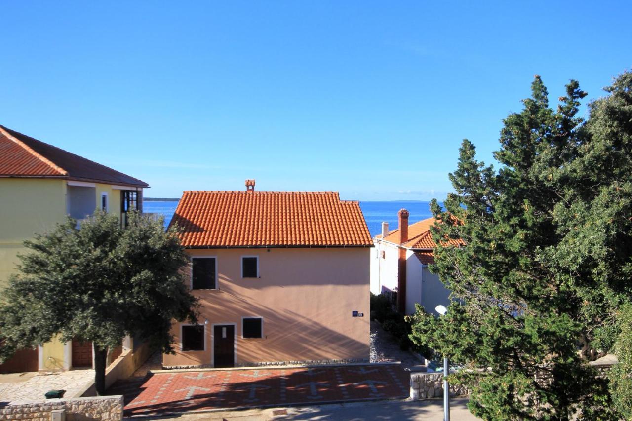 Apartments And Rooms By The Sea Mandre, Pag - 3557 Kolan Exterior foto