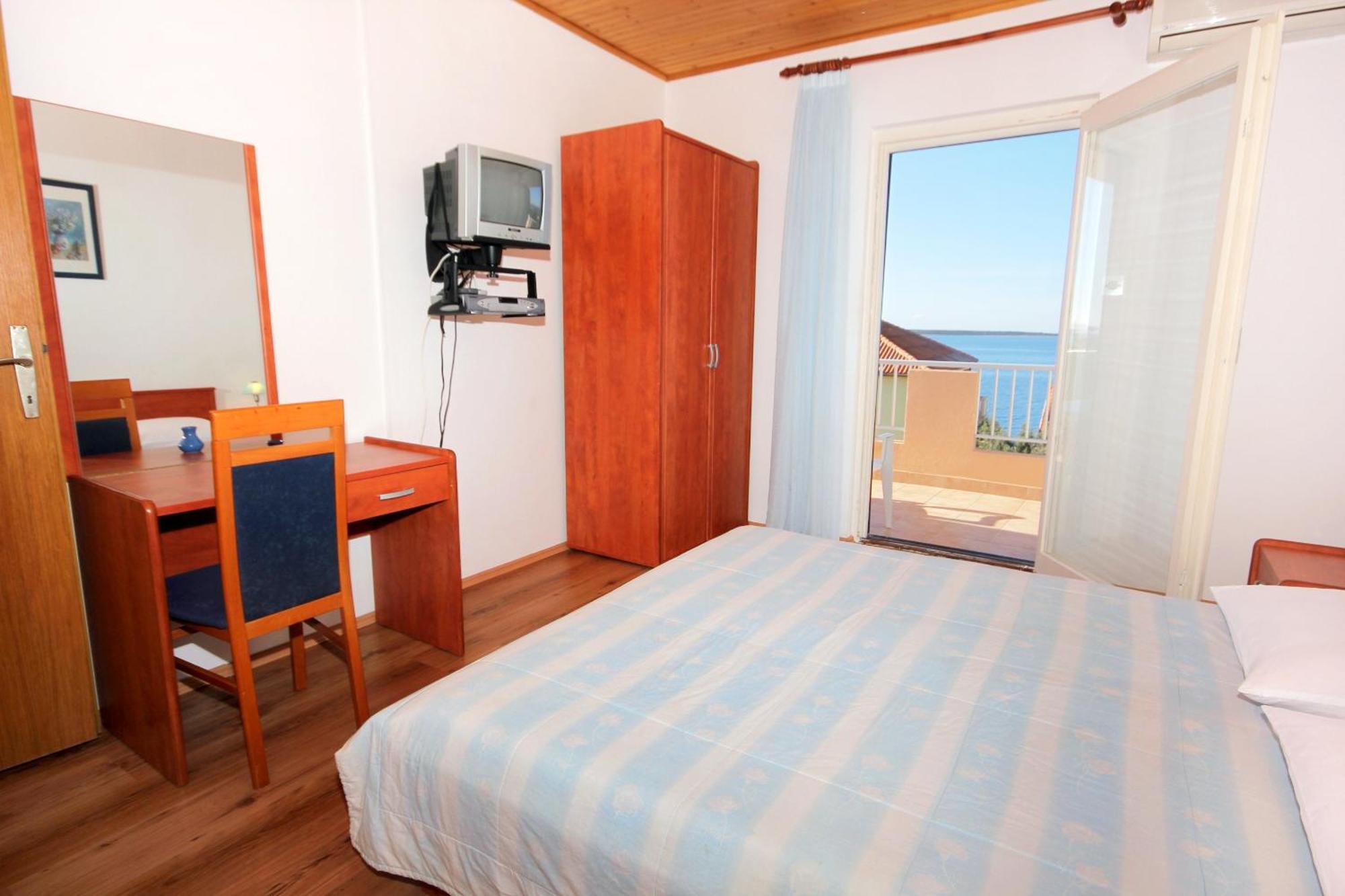 Apartments And Rooms By The Sea Mandre, Pag - 3557 Kolan Cameră foto