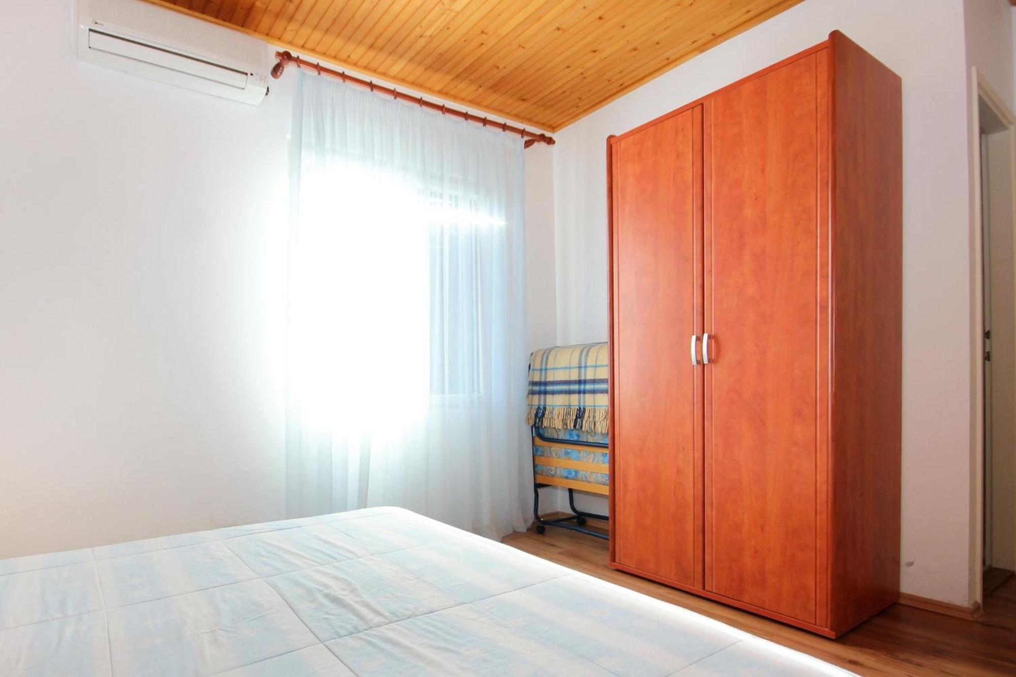 Apartments And Rooms By The Sea Mandre, Pag - 3557 Kolan Cameră foto